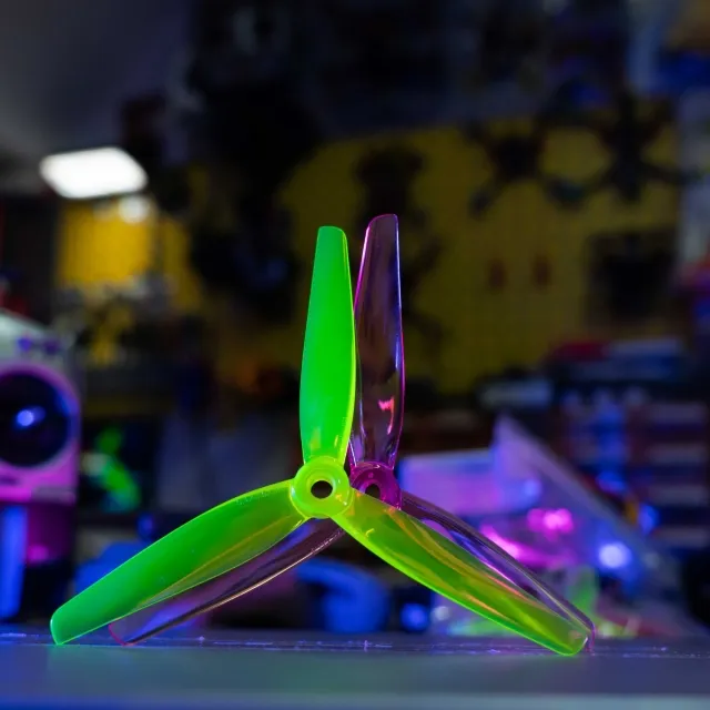 HQProp Ethix P3.5